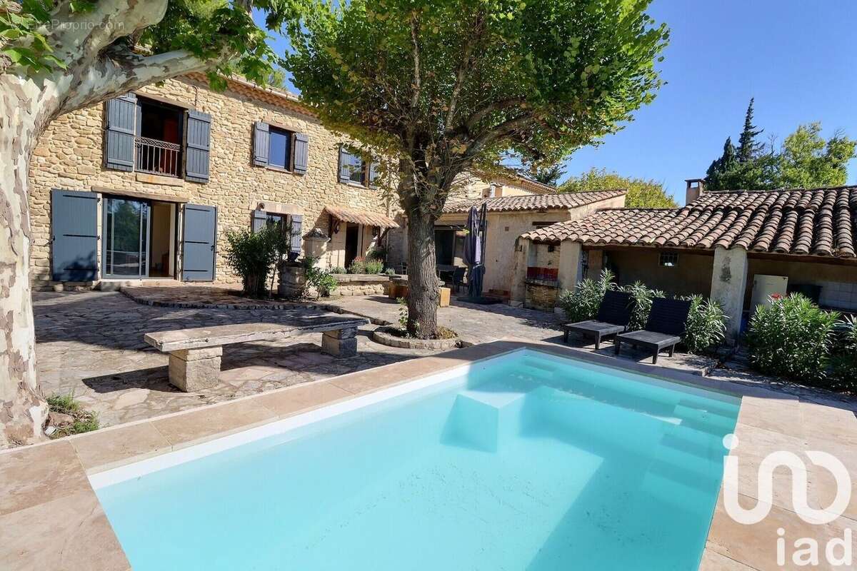 Photo 2 - Maison à LORIOL-DU-COMTAT
