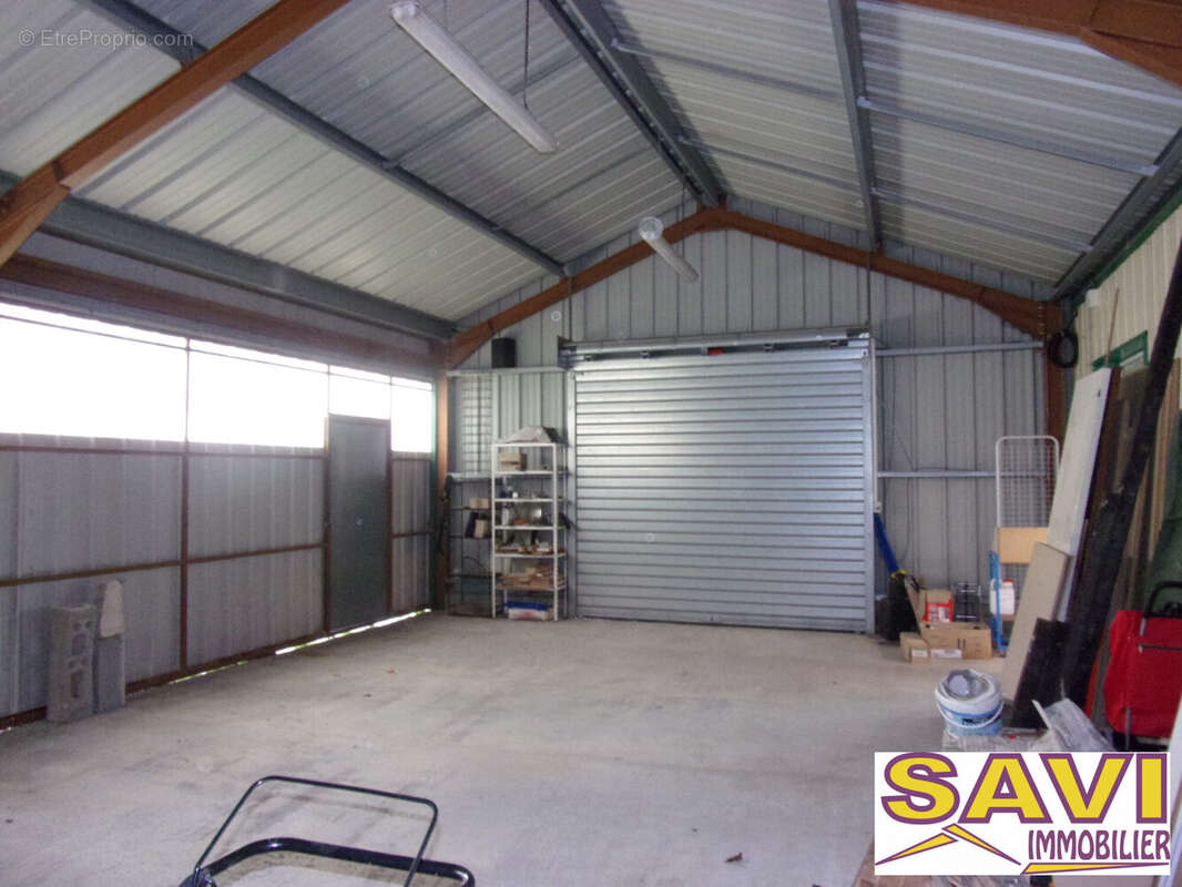 Commerce 200 m² à Ferrieres-En-Gatinais  - photo 4