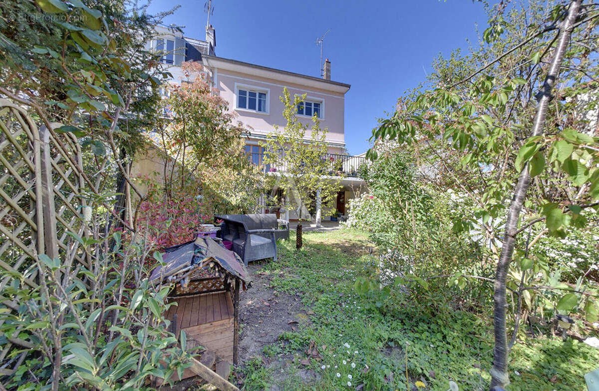 Maison à NOGENT-SUR-MARNE