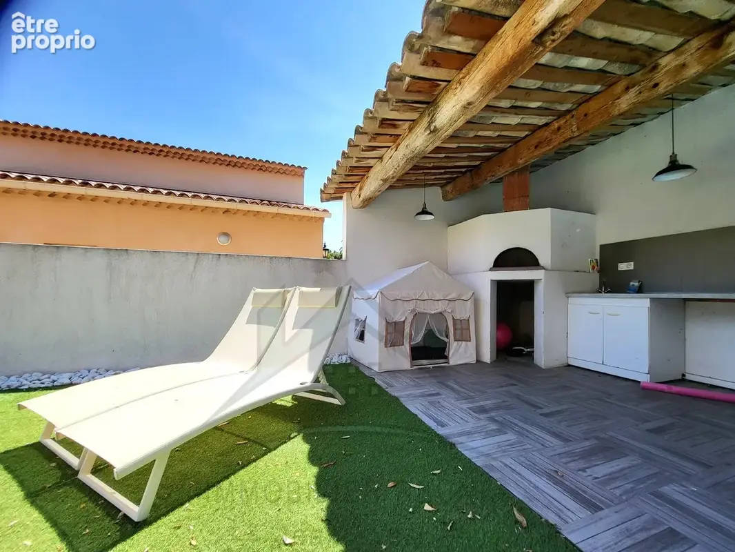 Bas de villa de 115 m2   type 4   terrain de 470 m2   cuisine d’été - photo 4