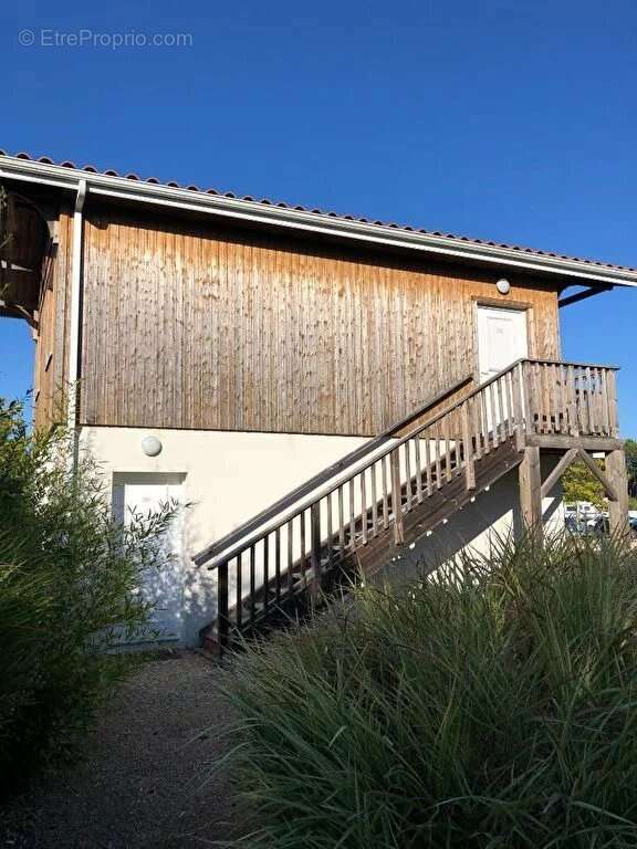 Appartement à PARENTIS-EN-BORN