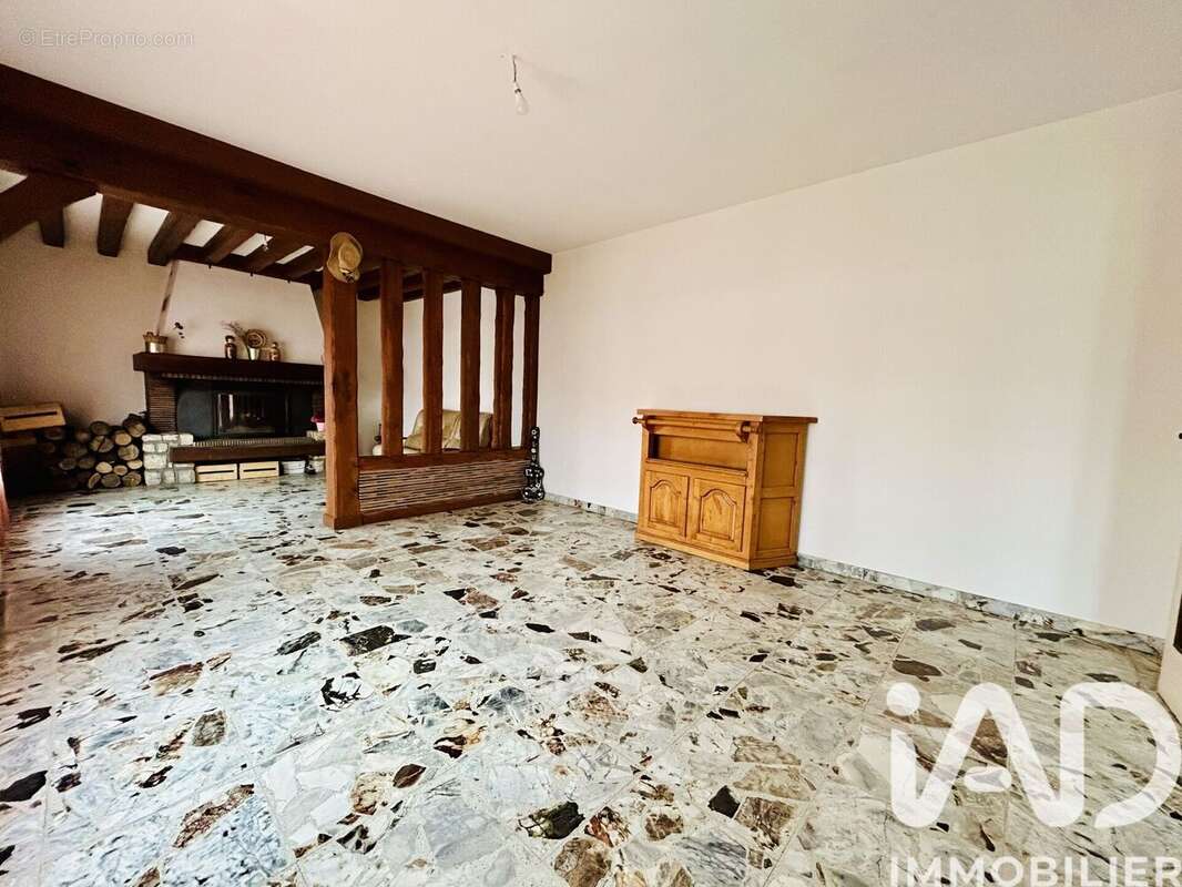Photo 2 - Maison à LOURY