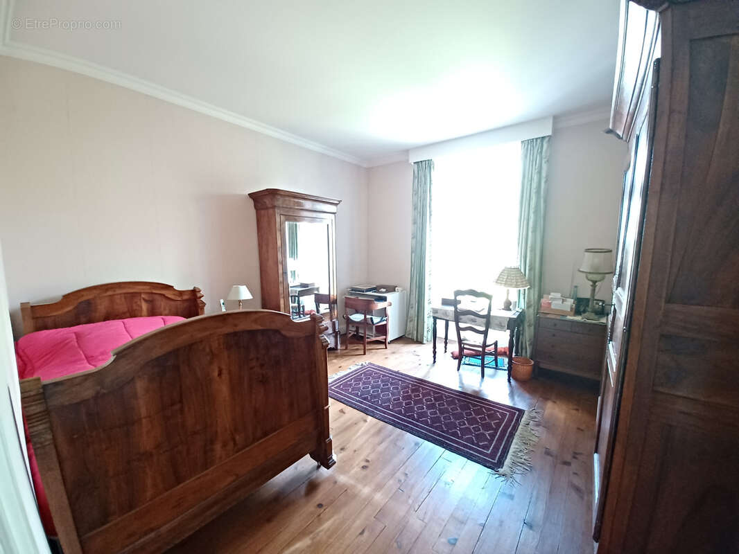 Maison à MAURIAC