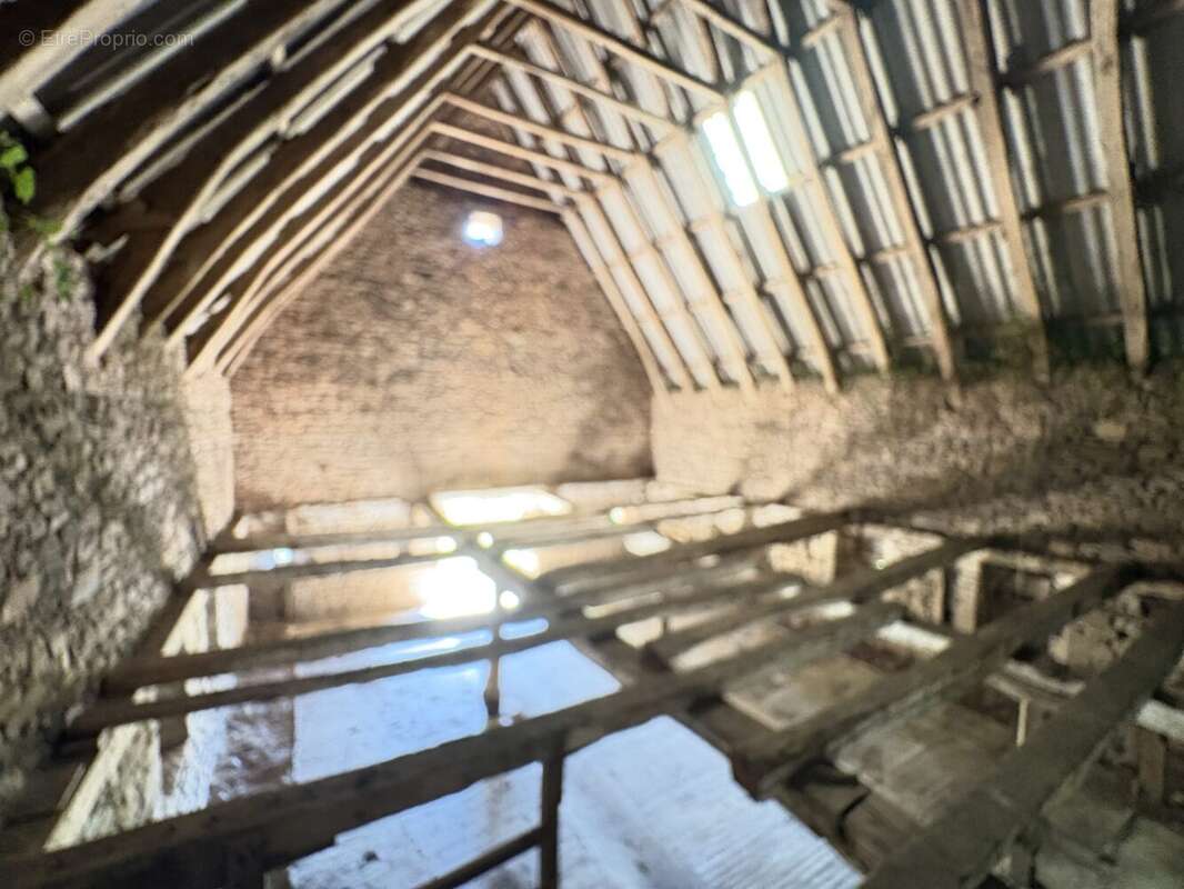 Maison 150 m² à Bassignac-Le-Haut  - photo 7