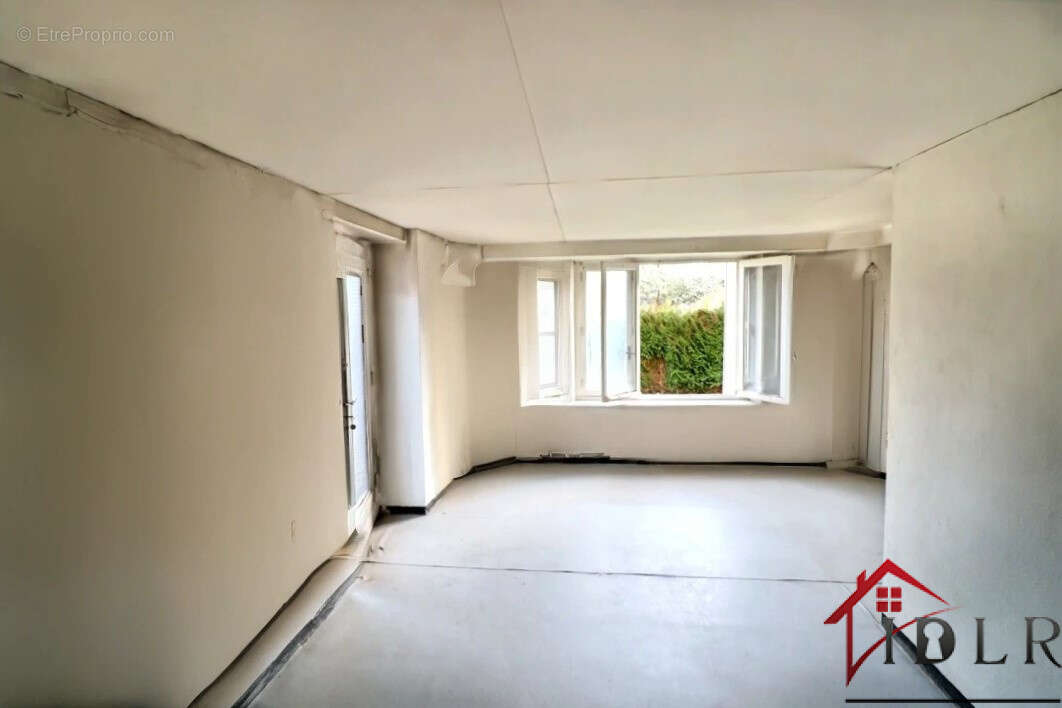 Maison 5 pièces 3 chambres   EPINAL COTEAU CHANTRAINE 120 m2 - photo 15