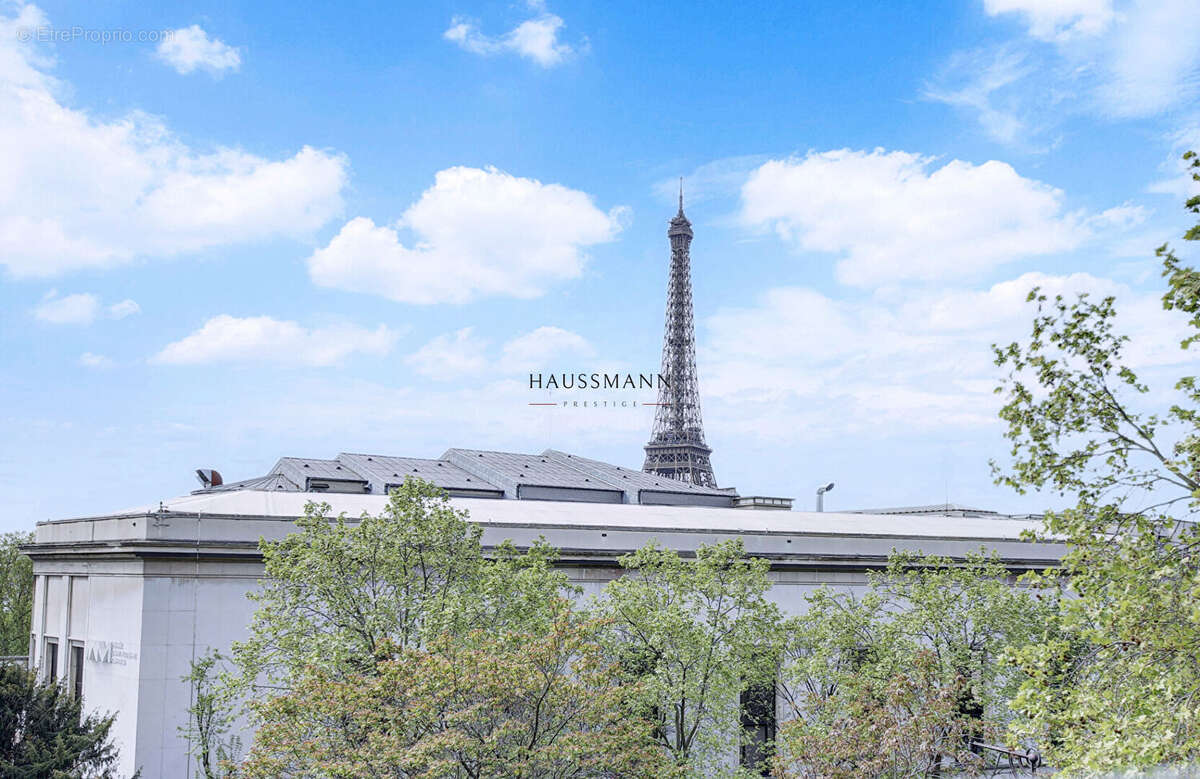 Appartement à PARIS-16E