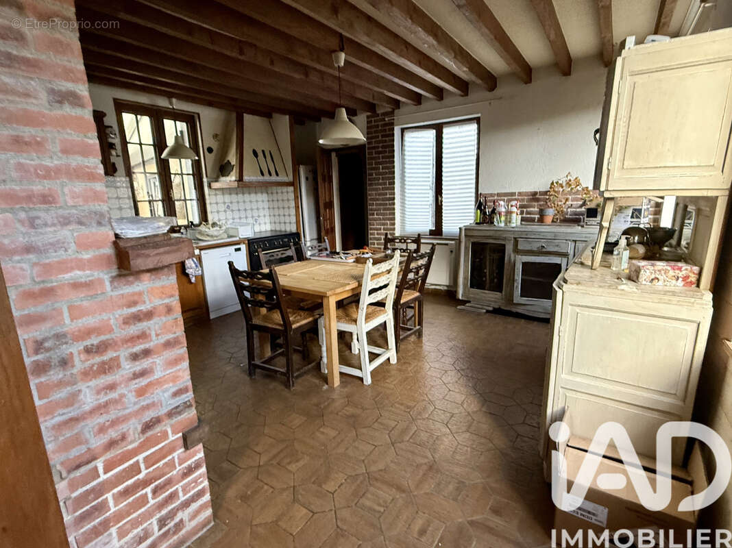 Photo 3 - Maison à CORMEILLES