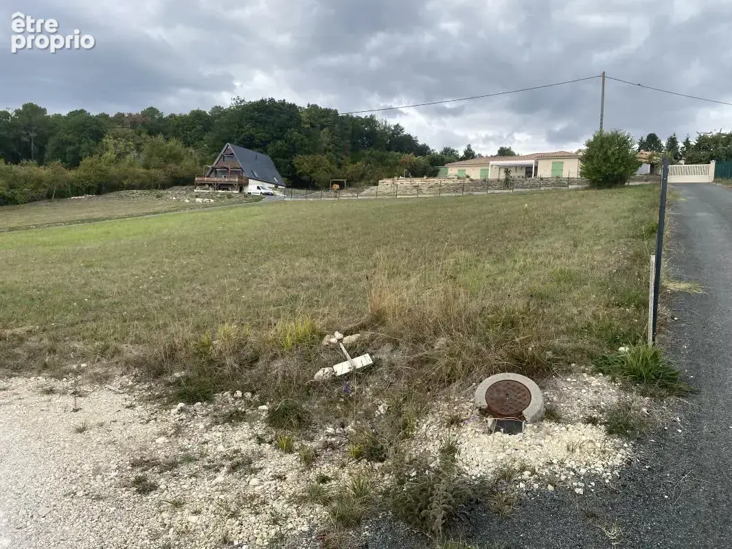 Terrain constructible viabilise saint astier 2000m2 - photo 2