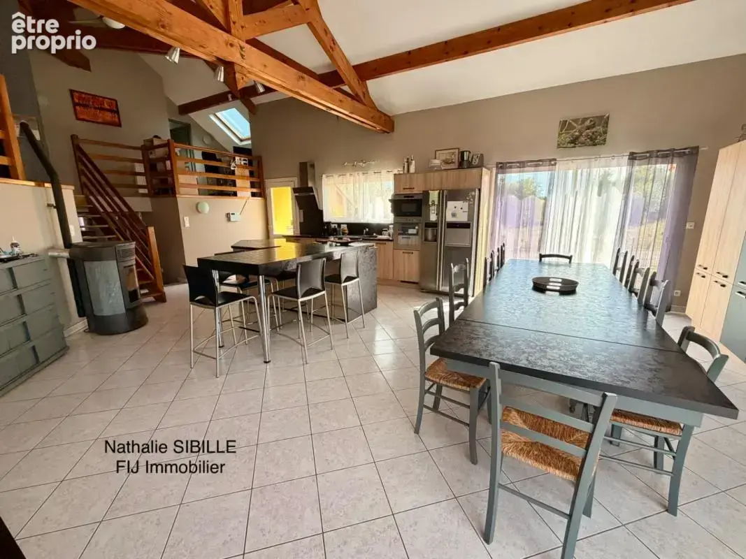 Maison 8 pièces / 212m² / 310 000 EUR / GEVIGNEY-ET-MERCEY - photo 3