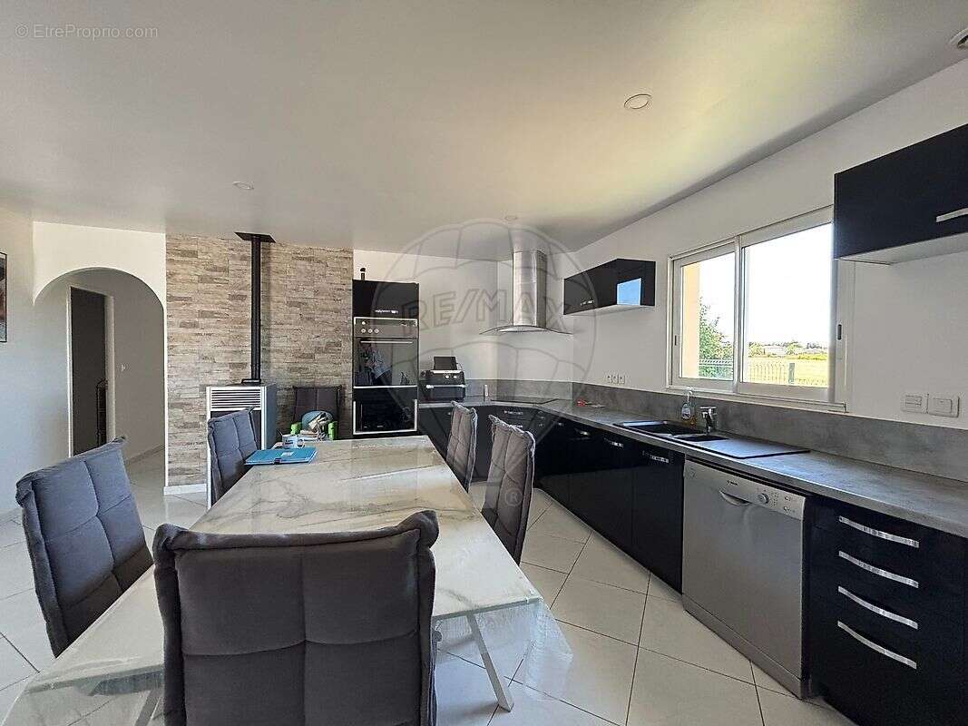 Maison à SAINT-SULPICE-DE-ROYAN