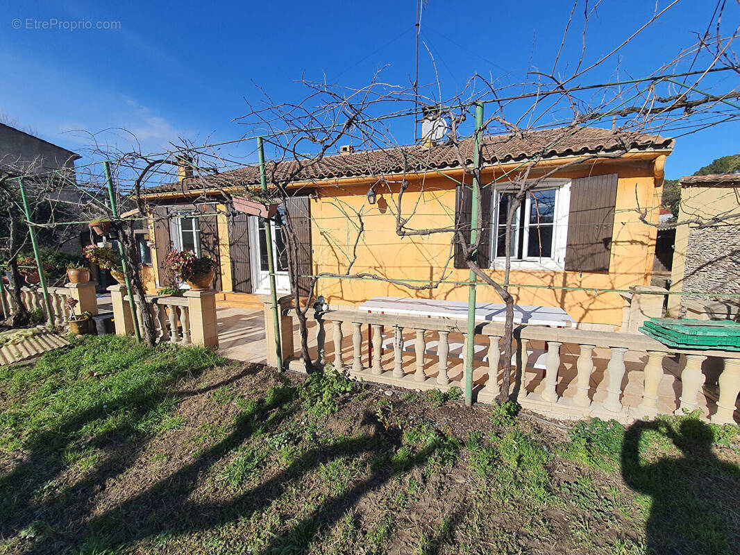 Maison à LES ANGLES