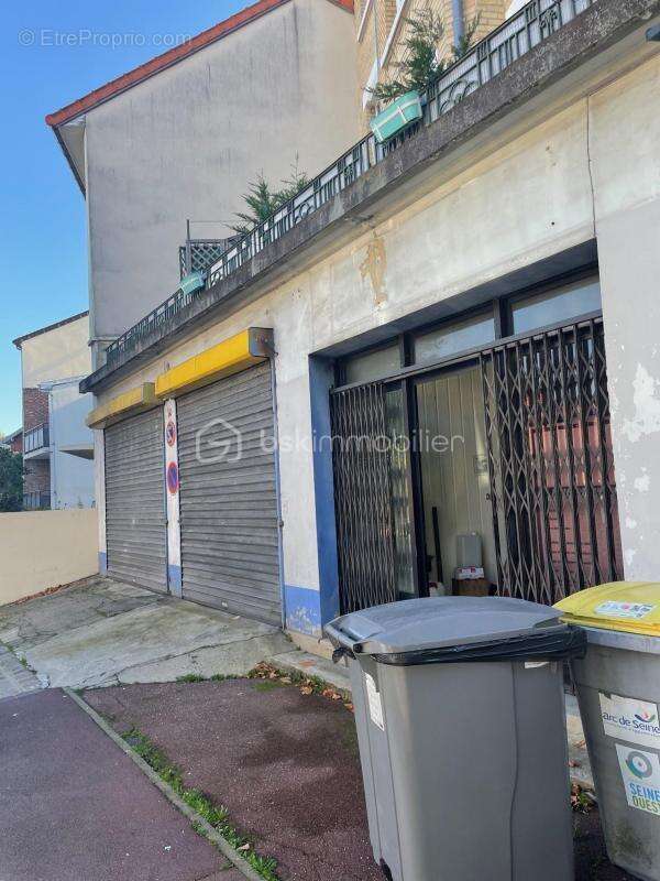 Commerce à ISSY-LES-MOULINEAUX