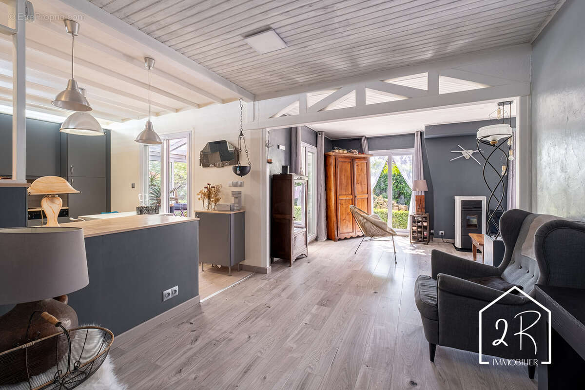 Maison à SAINT-PRIEST