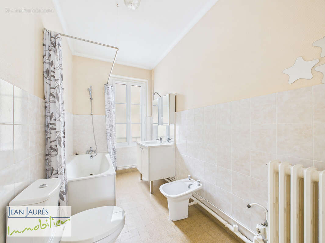 Brienne-le-Château   Immeuble Mixte avec Grand Appartement et Local Commercial - photo 10