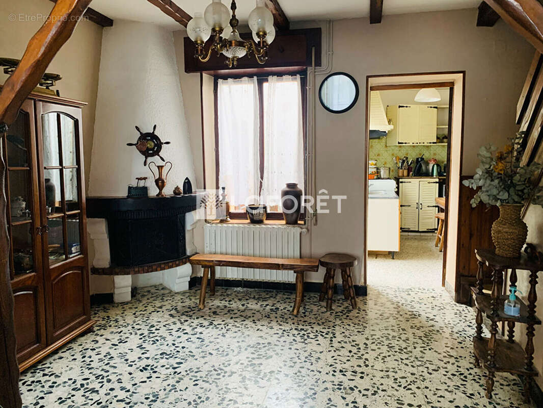 Maison à SAINT-QUENTIN