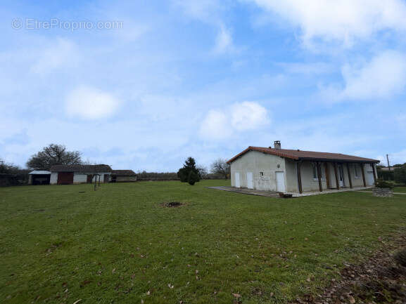 Maison à ROUMAZIERES-LOUBERT