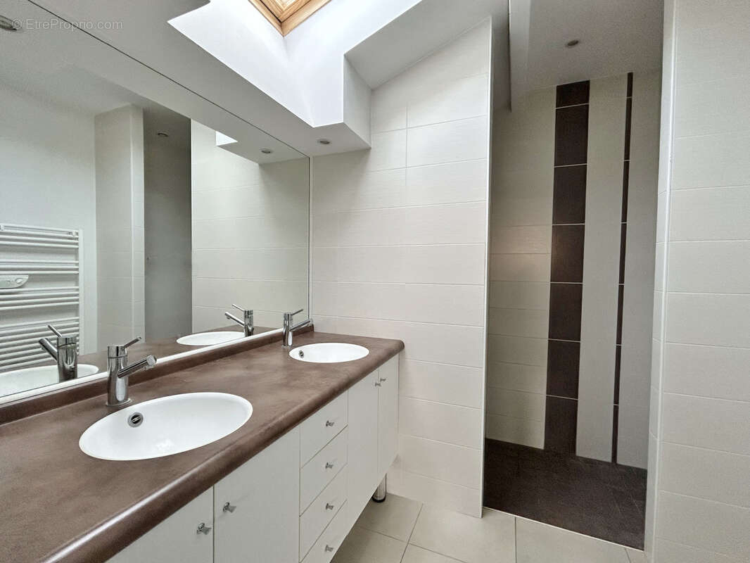 Maison à POLLIONNAY