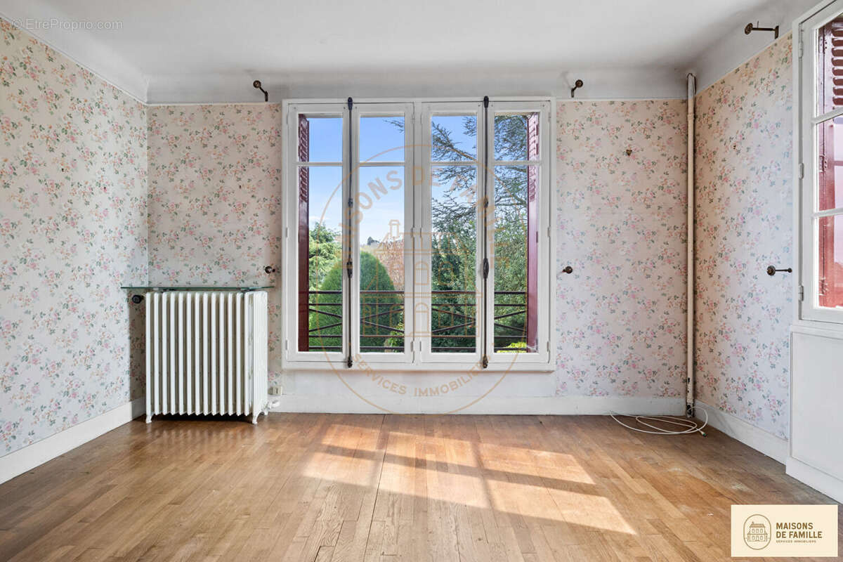 Maison à BOUGIVAL
