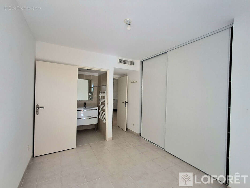 Appartement à HYERES