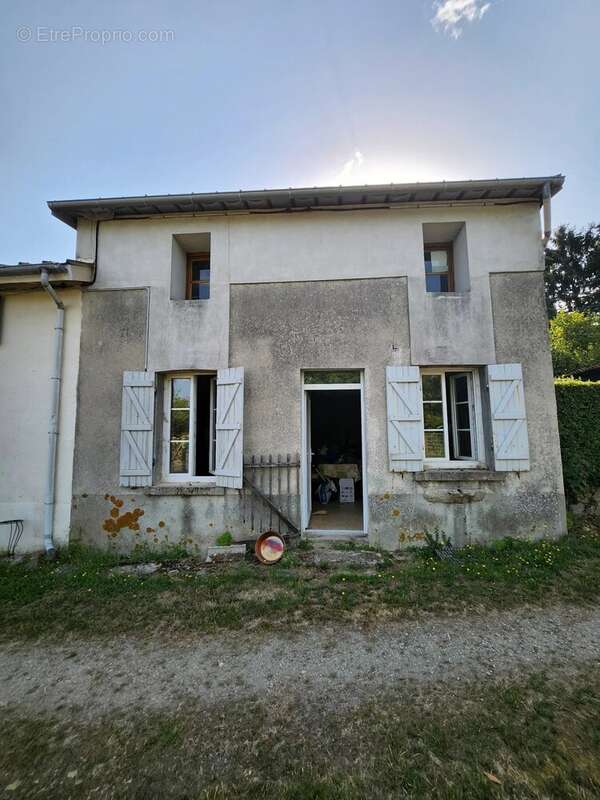Appartement à SAINT-JUNIEN