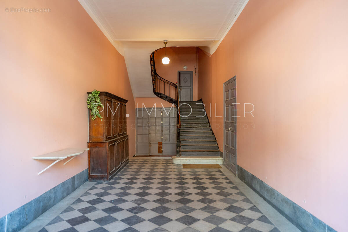 Appartement à AIX-EN-PROVENCE