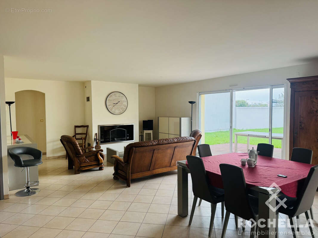 Maison à SAINT-MEDARD-D&#039;AUNIS