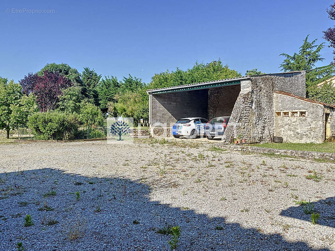 Maison à MAILLE