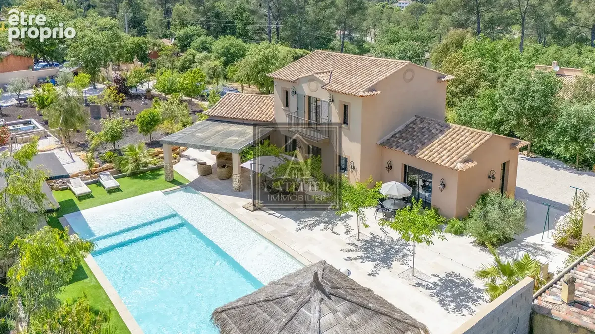 Photo Maison à Sollies-Toucas au prix de 899 000€