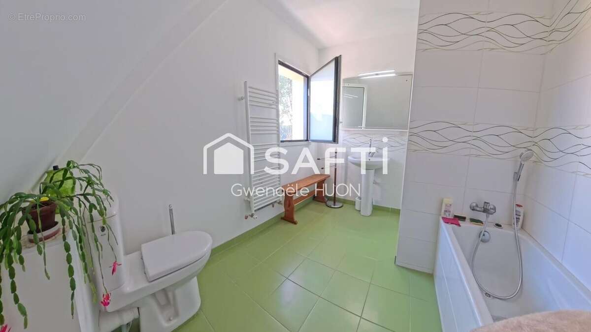 Maison 117 m² à Saint-Philibert  - photo 5