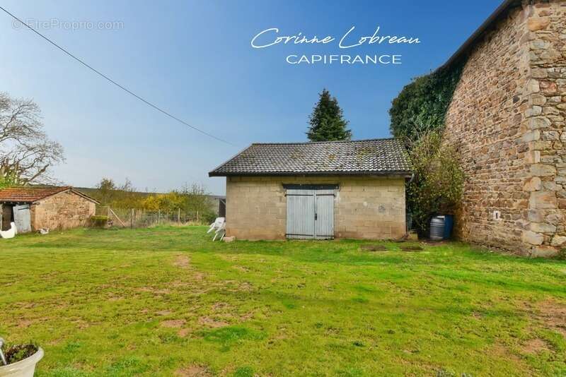 Maison à REGNIE-DURETTE