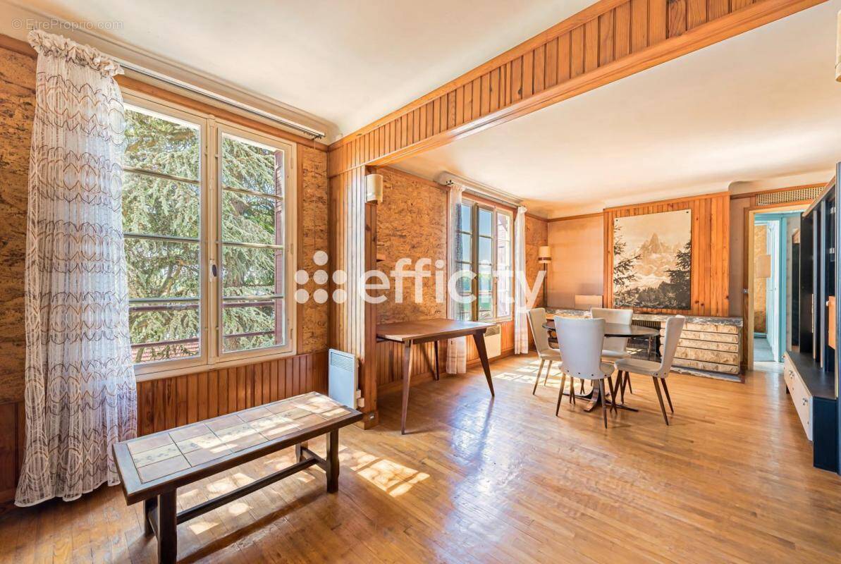 Appartement à ABLON-SUR-SEINE