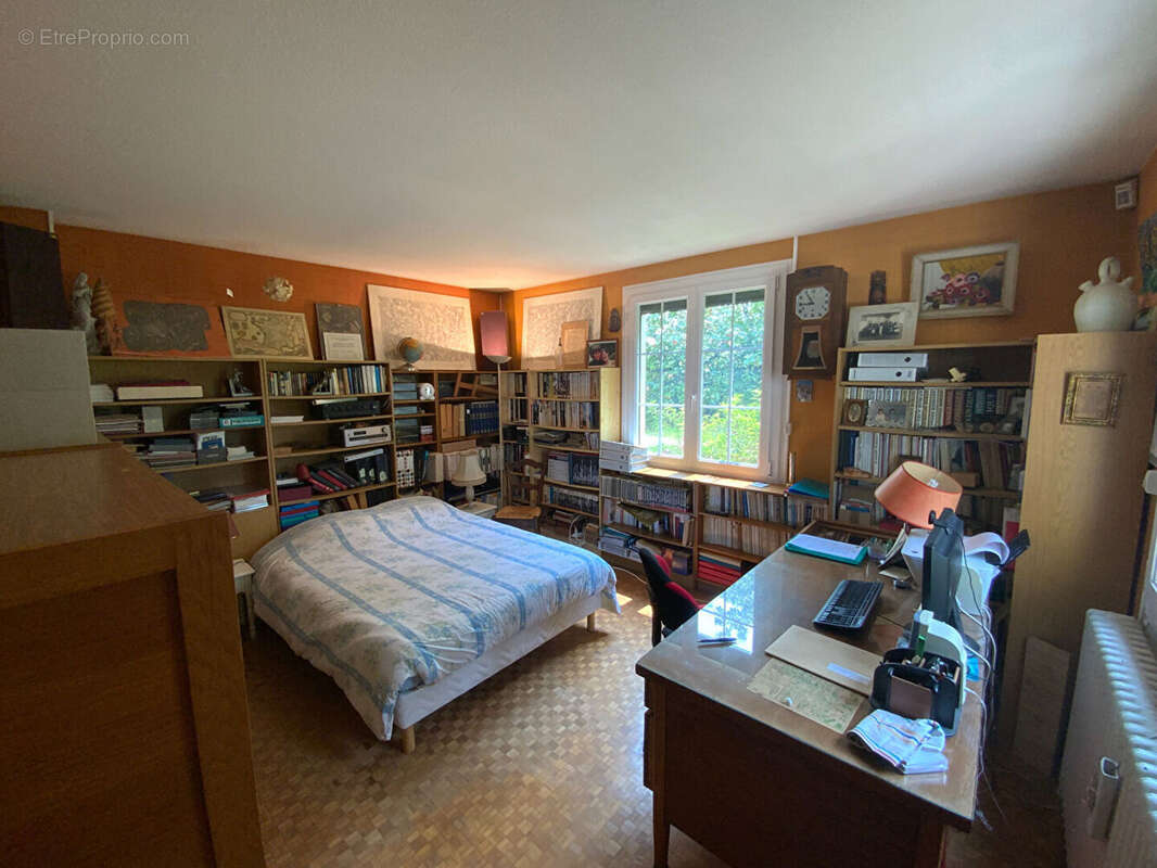 Maison à LE CREUSOT
