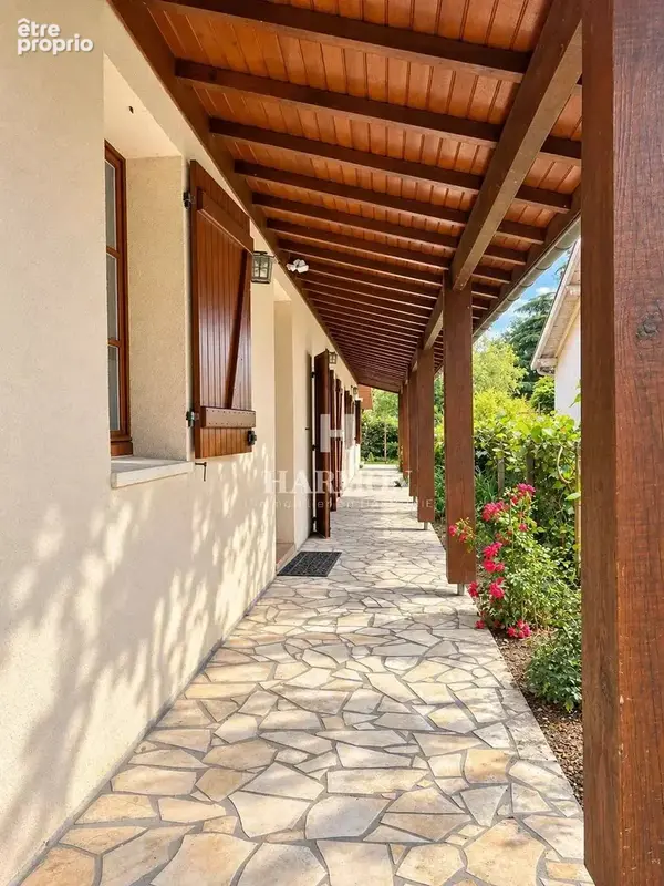 Harmon à vendre : BÈGLES – Grande maison familiale de 193 m² avec jardin – Fort potentiel de division en deux logements - photo 5