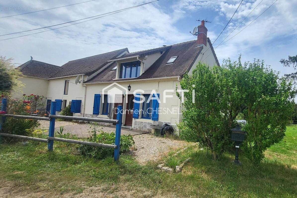 Photo 1 - Maison à ORCENAIS