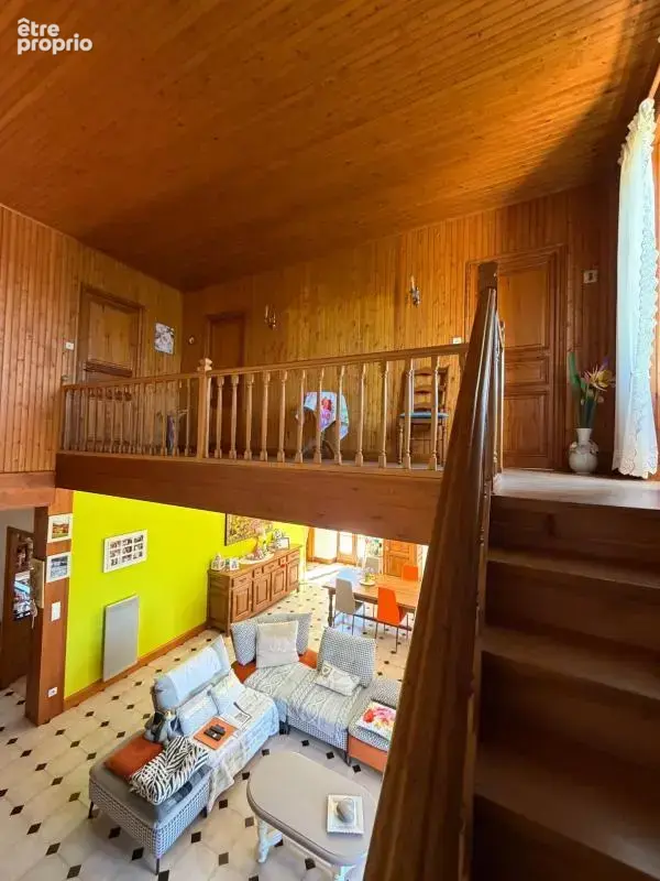 Brie. Maison en pierre de 200 m² sur une parcelle de 3392 m² - photo 5