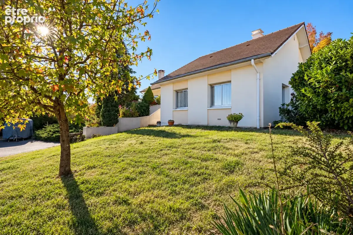 LE BREUIL, villa d'architecte lumineuse de 132 m2 sur sous-sol - photo 2