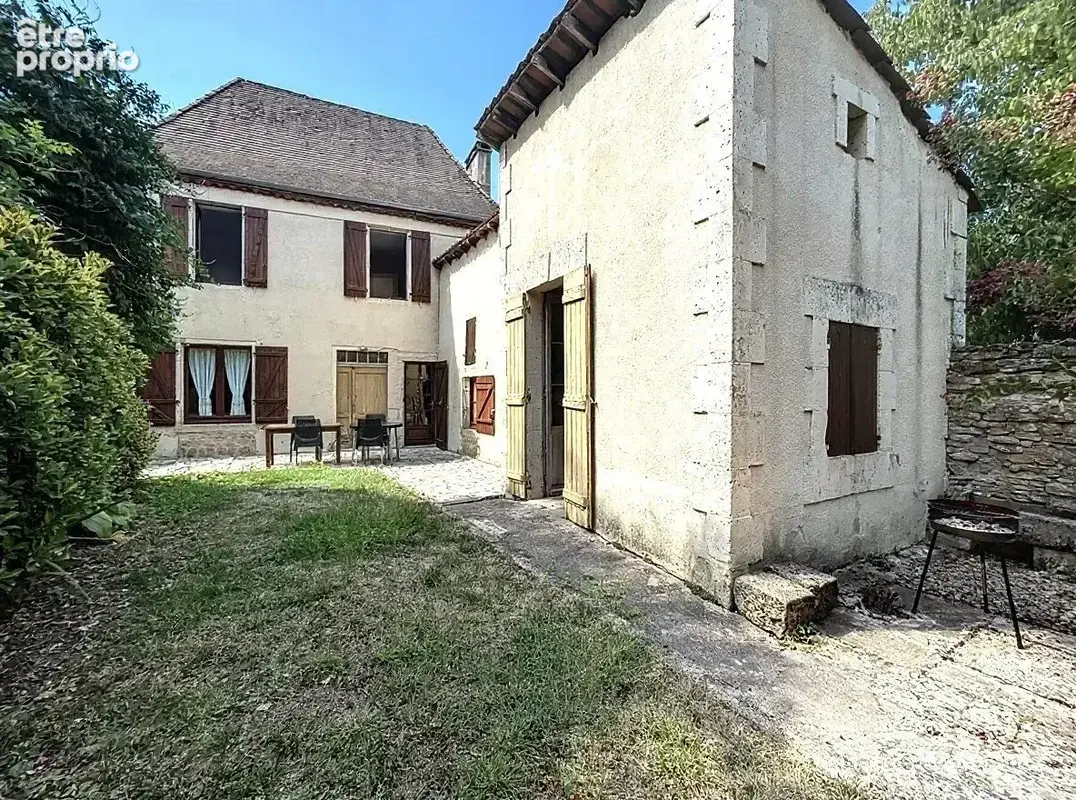 Maison à LE BUISSON-DE-CADOUIN