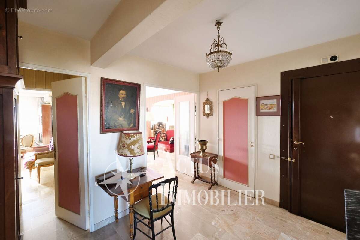 Appartement à SALON-DE-PROVENCE