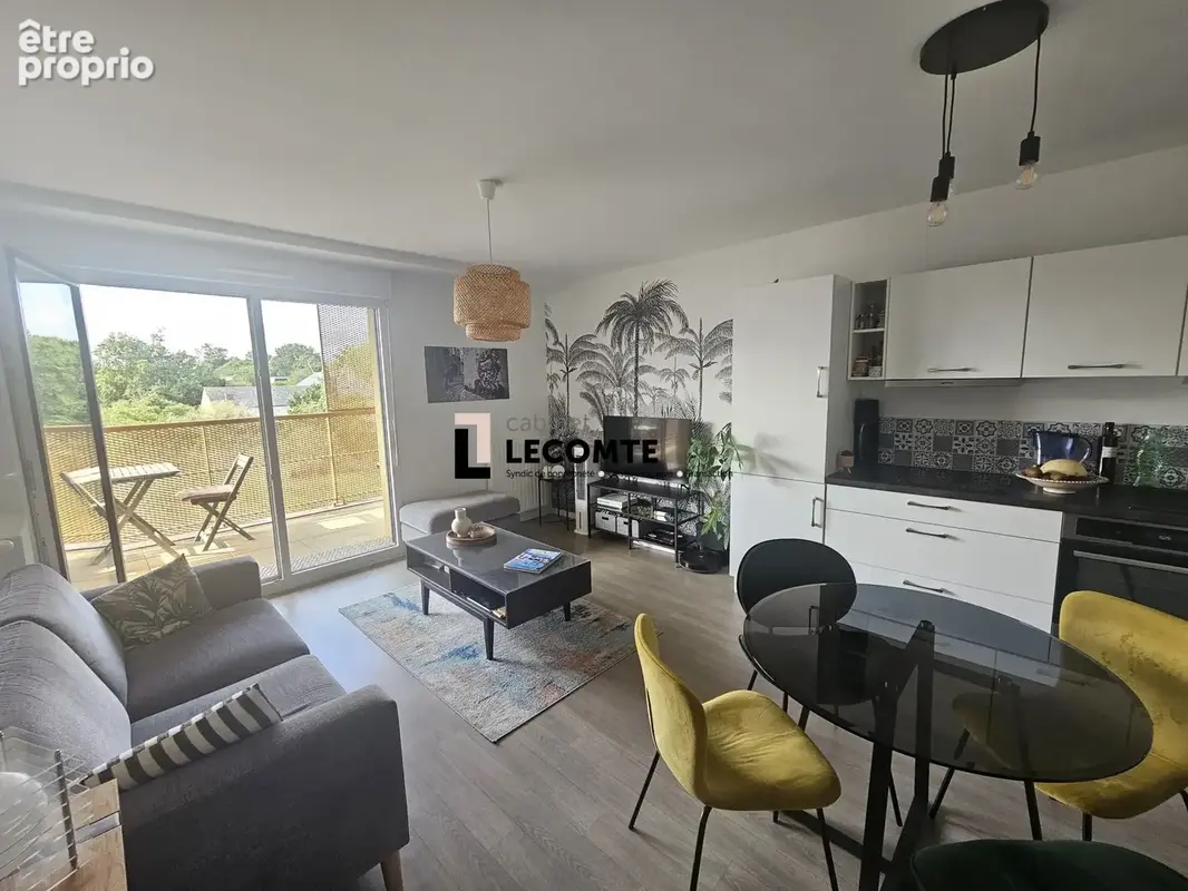Appartement à VEZIN-LE-COQUET