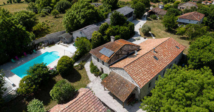 Maison à BAGAT-EN-QUERCY