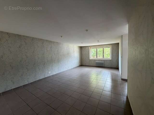 Appartement à ROCHE-LA-MOLIERE