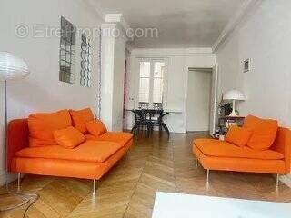 Appartement à PARIS-3E