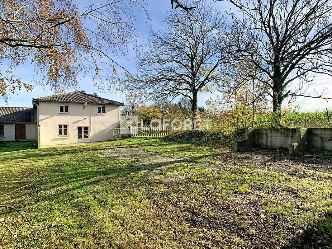 Maison à LA CROIX-EN-CHAMPAGNE