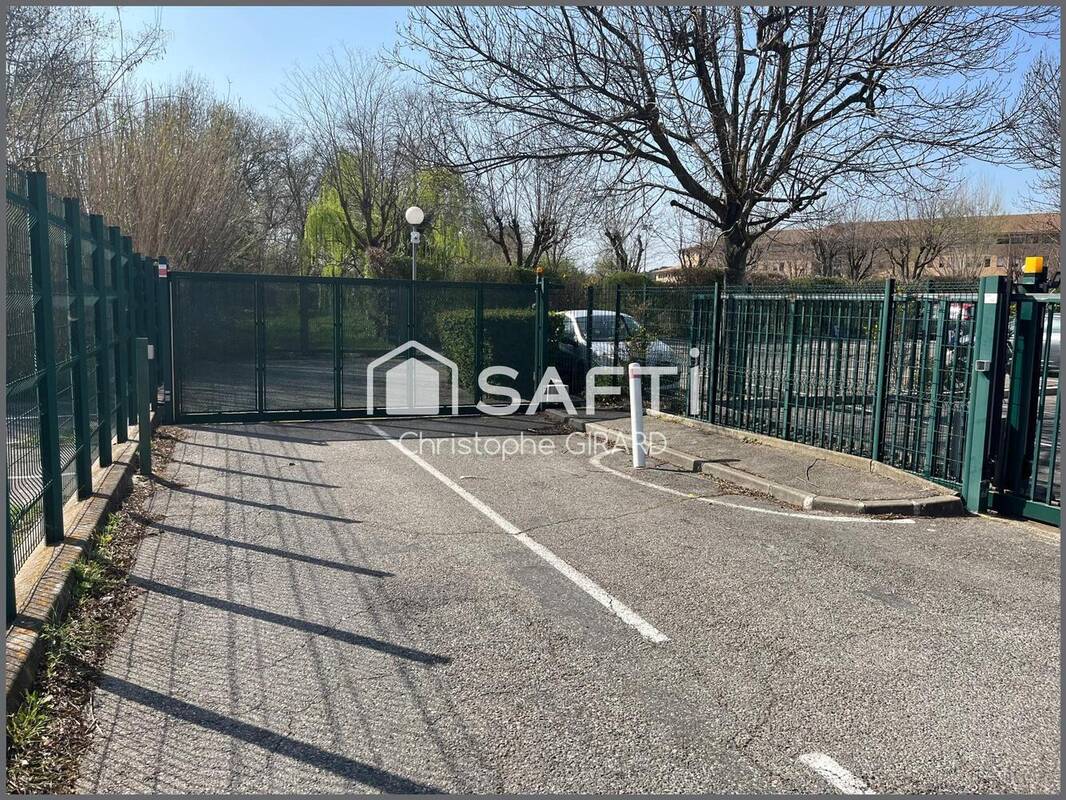 Photo 1 - Parking à AIX-EN-PROVENCE