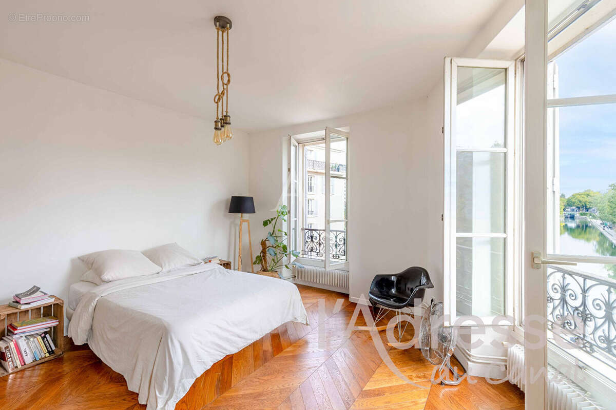 Appartement à PARIS-10E