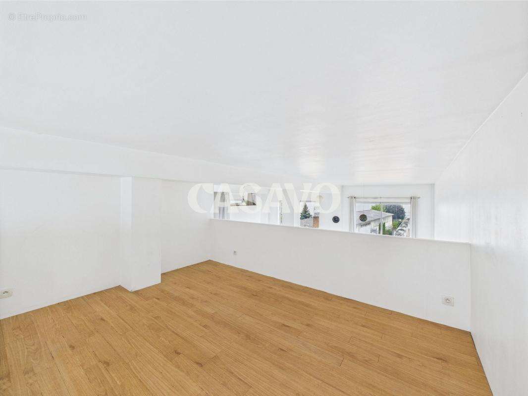 Appartement à IVRY-SUR-SEINE