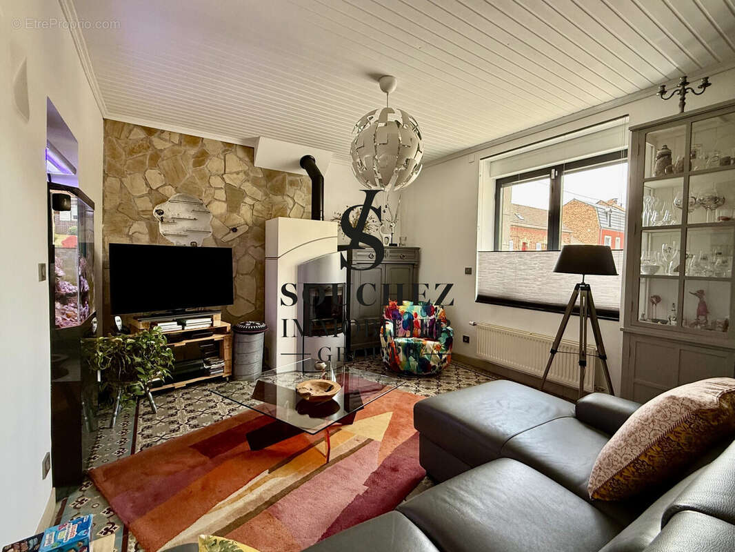 Maison 150 m² à Givenchy-En-Gohelle  - photo 3