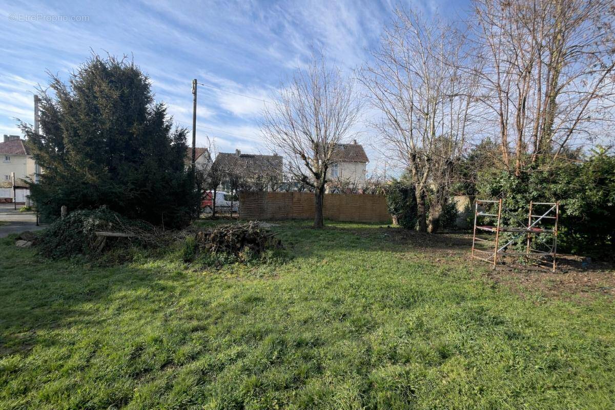 Terrain à SAINT-PRIX