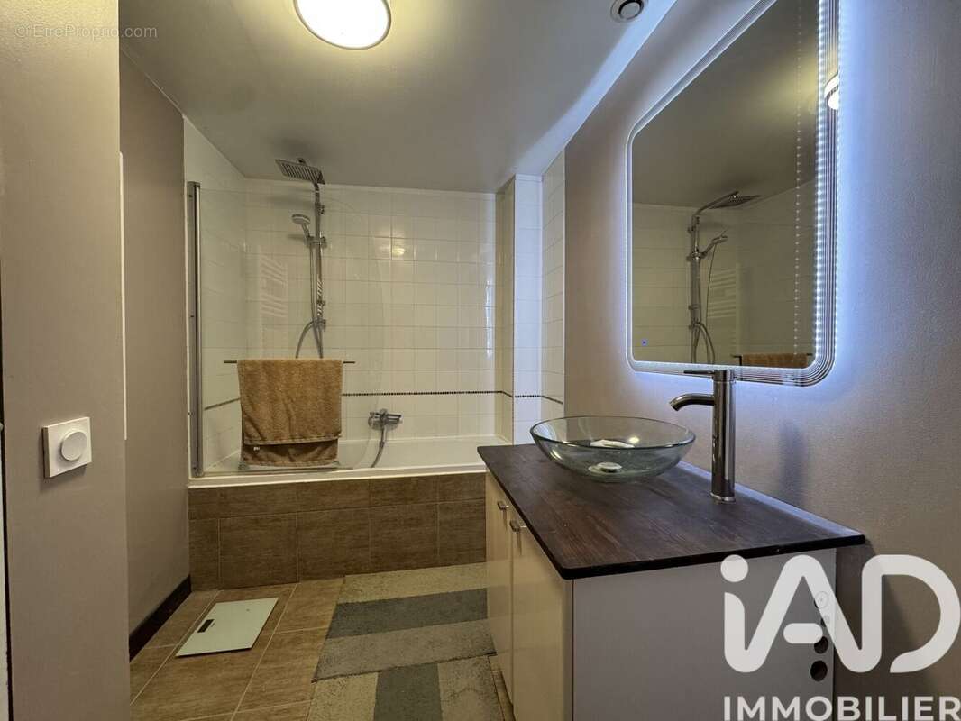 Photo 8 - Appartement à LA TOUR-DU-PIN