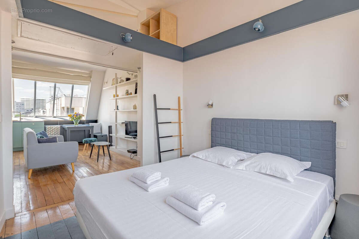 Appartement à PARIS-14E